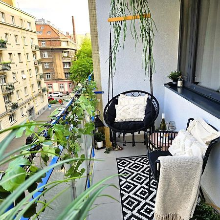 Design Apt In Old Town-Free Parking-Balcony Bratislava Eksteriør bilde