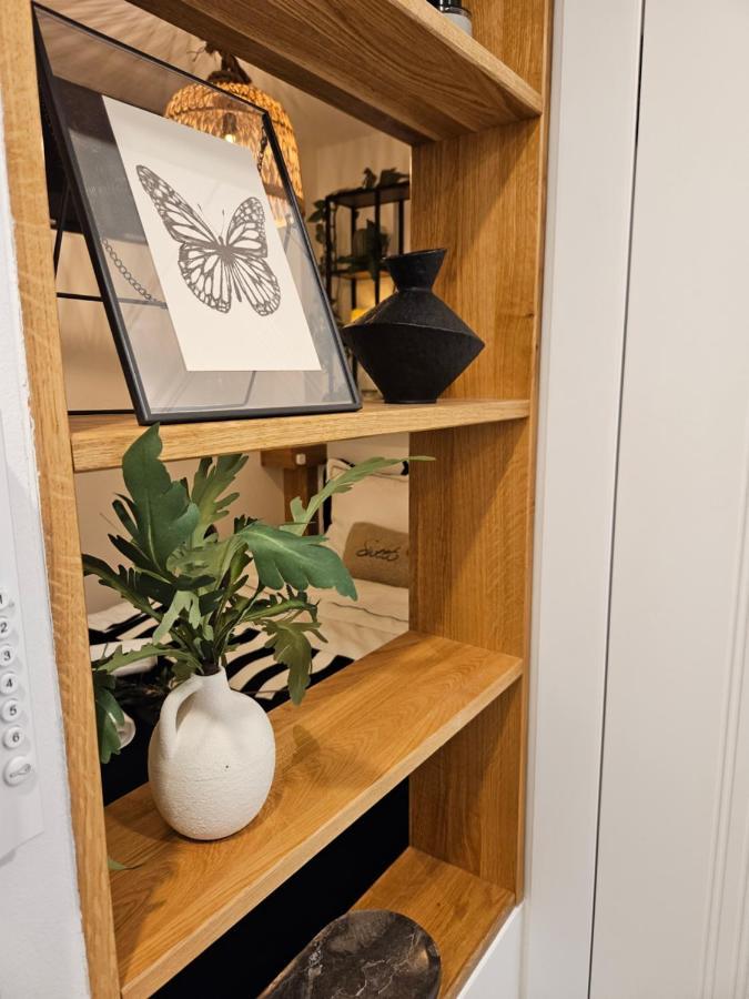Design Apt In Old Town-Free Parking-Balcony Bratislava Eksteriør bilde
